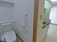清潔で広々としたトイレ施設