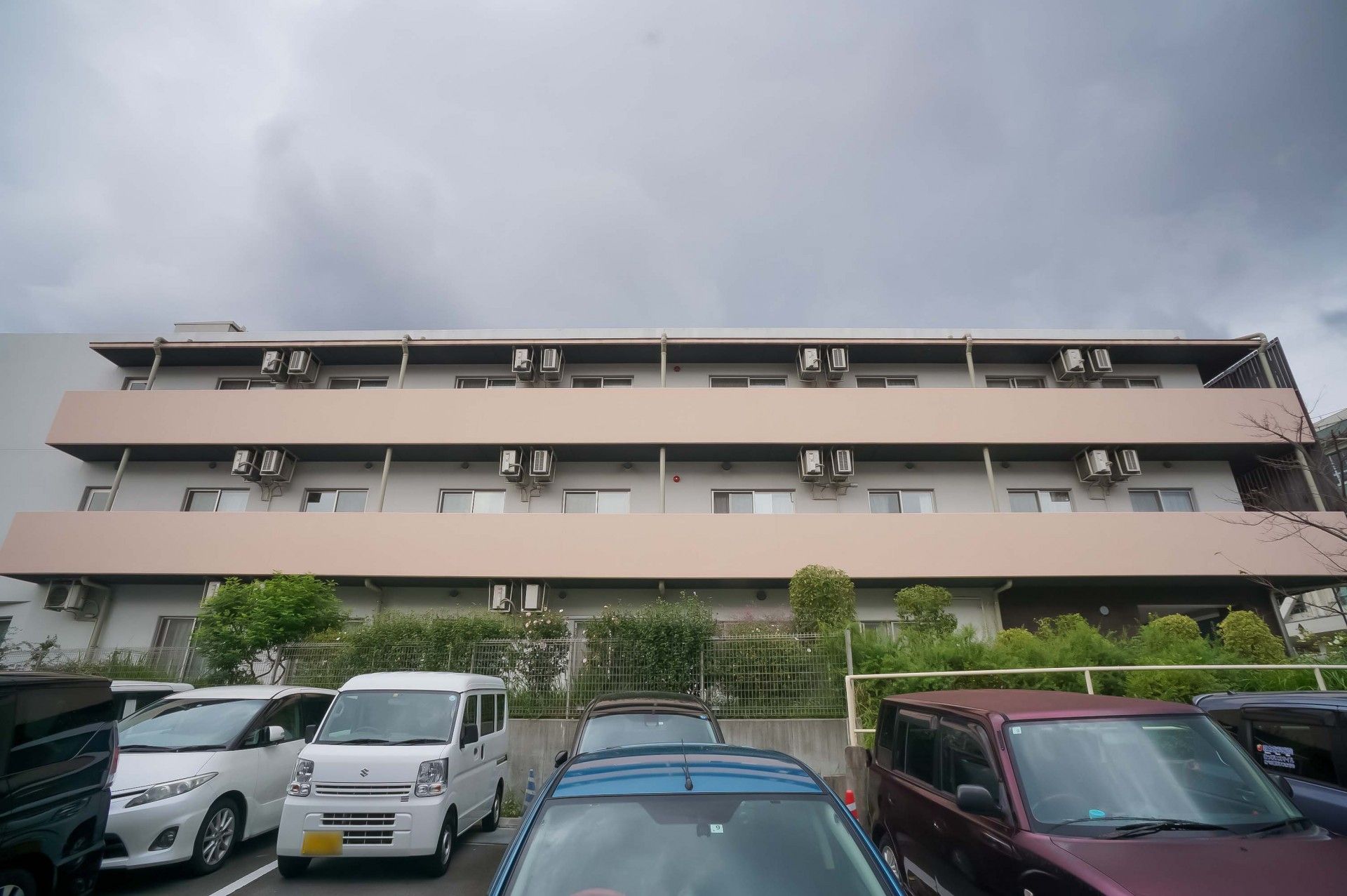 3階建ての建物