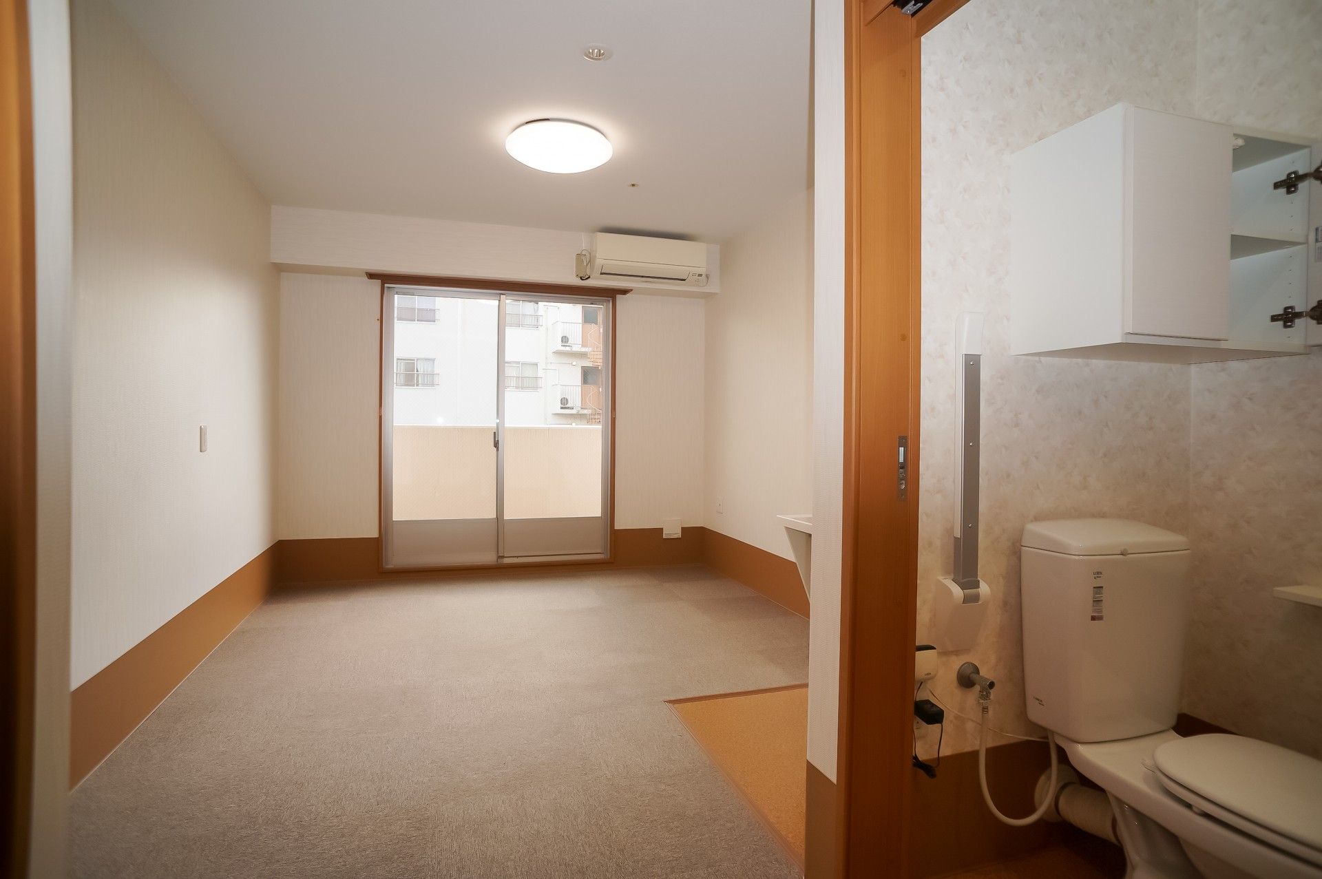 トイレのついている居室