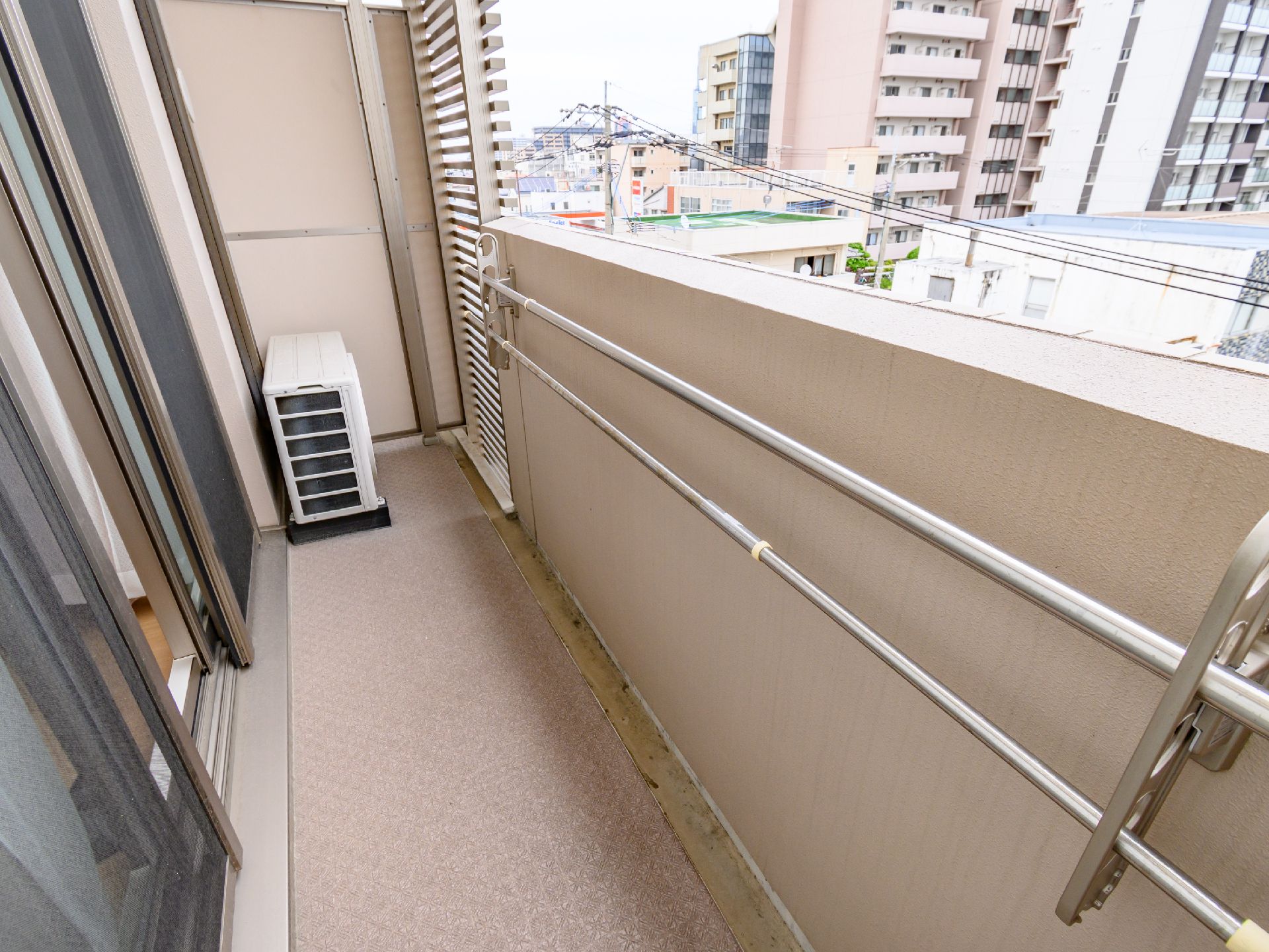 居室内から行けるベランダ