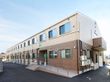 広い建物の外観