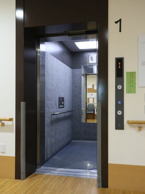 エレベーター