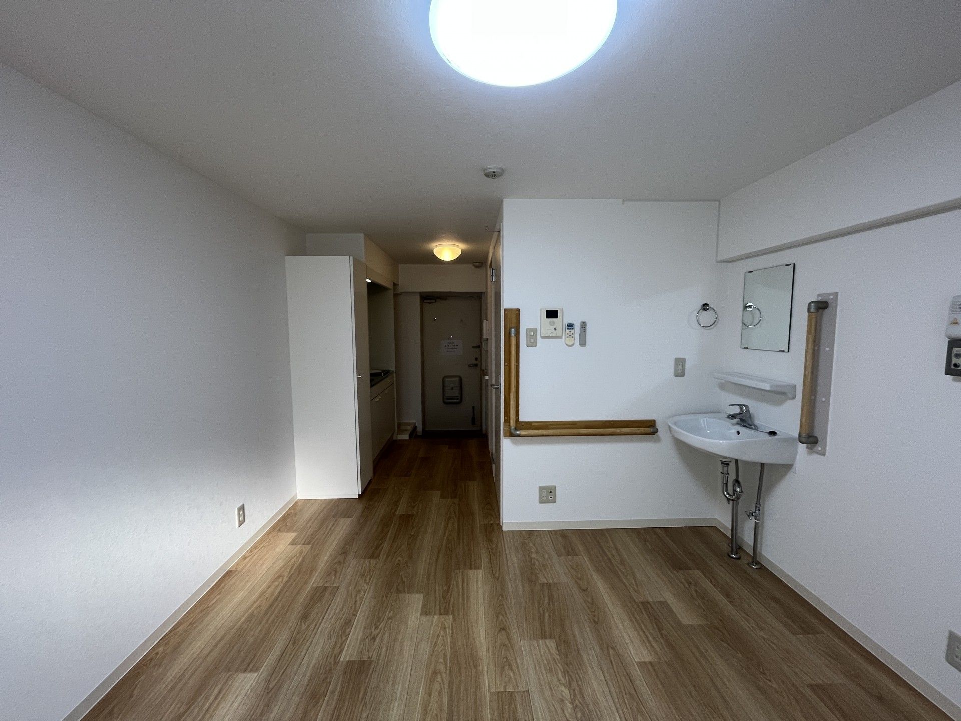 シンプルな居室