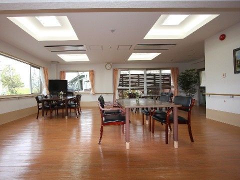 「レガート深北緑地」の環境。豊かなシニアライフを応援している。