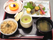 彩り豊かな食事の膳