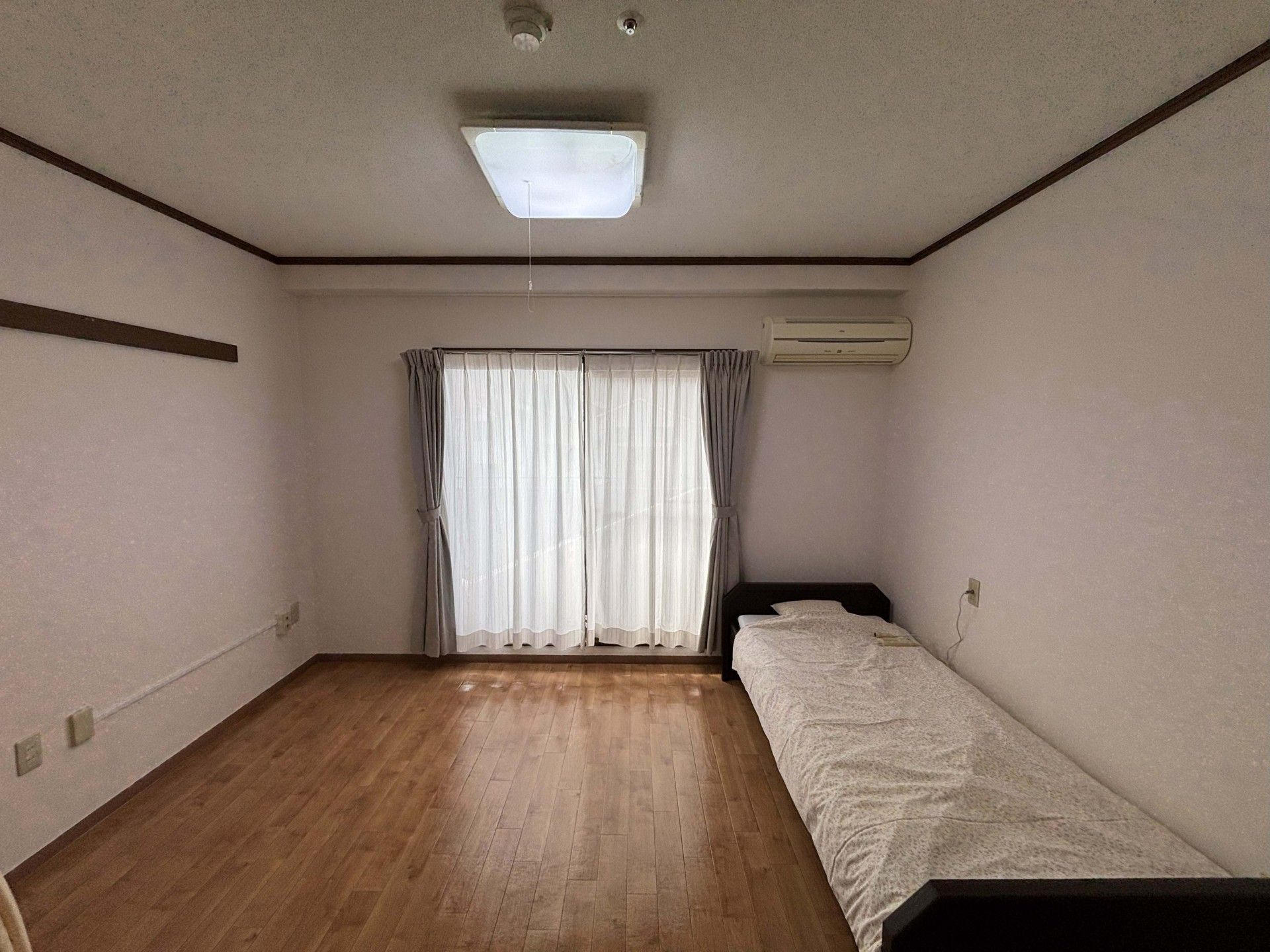 シンプルな個室