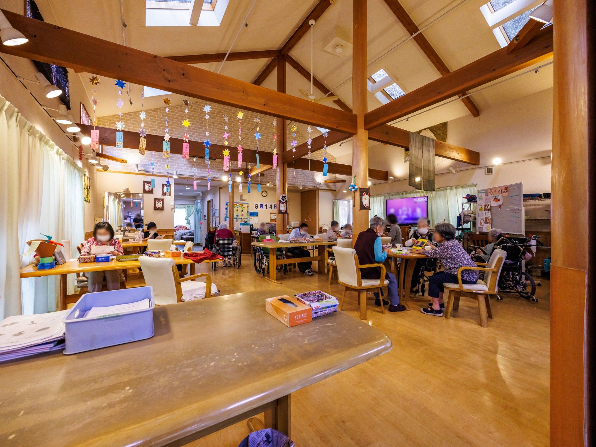 賑やかな交流スペース