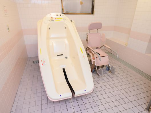 座位式入浴室