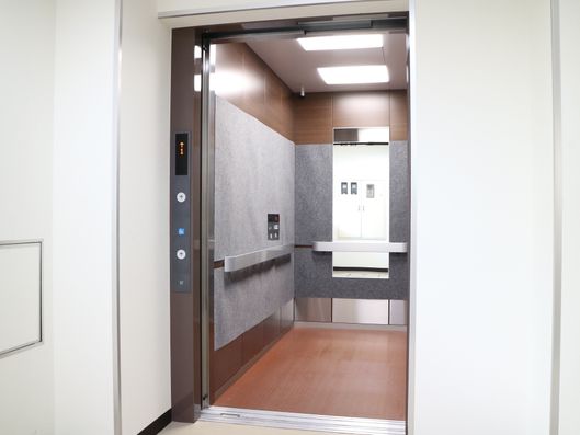 エレベーター