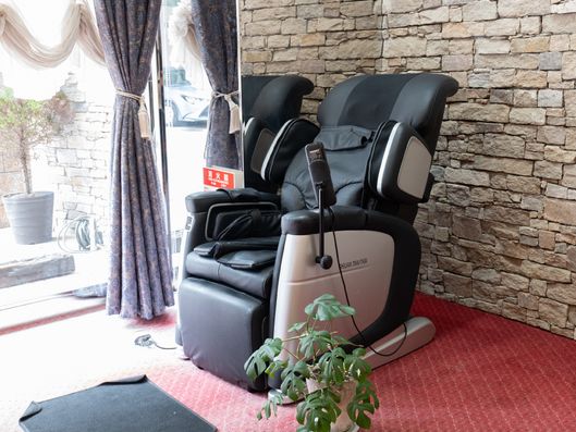 マッサージチェアー