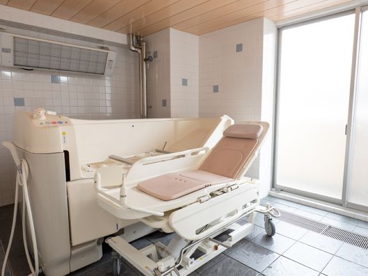 ストレッチャー浴室