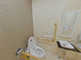 バリアフリーのトイレ設備が充実した空間