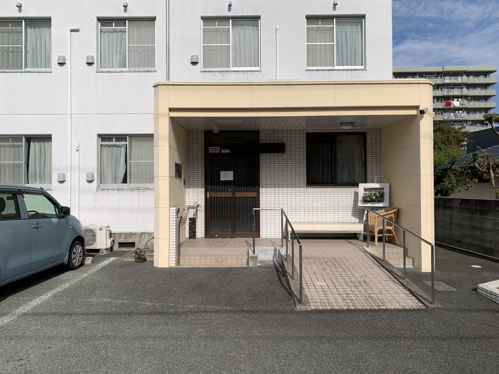 エントランスの外観