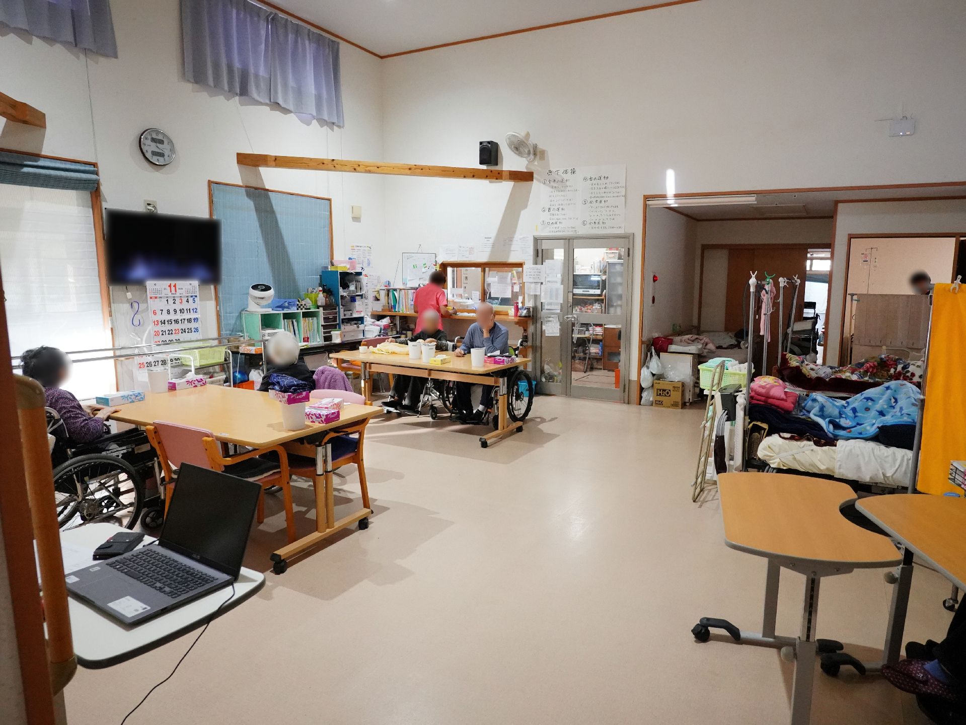 食事やコミュニケーションの際に入居者が集まる共有スペース