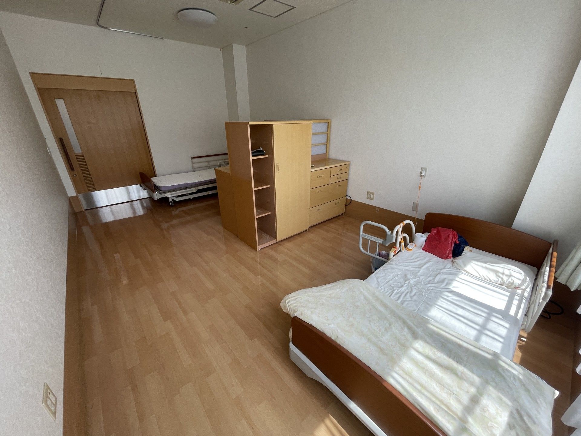 日差しが差し込む居室