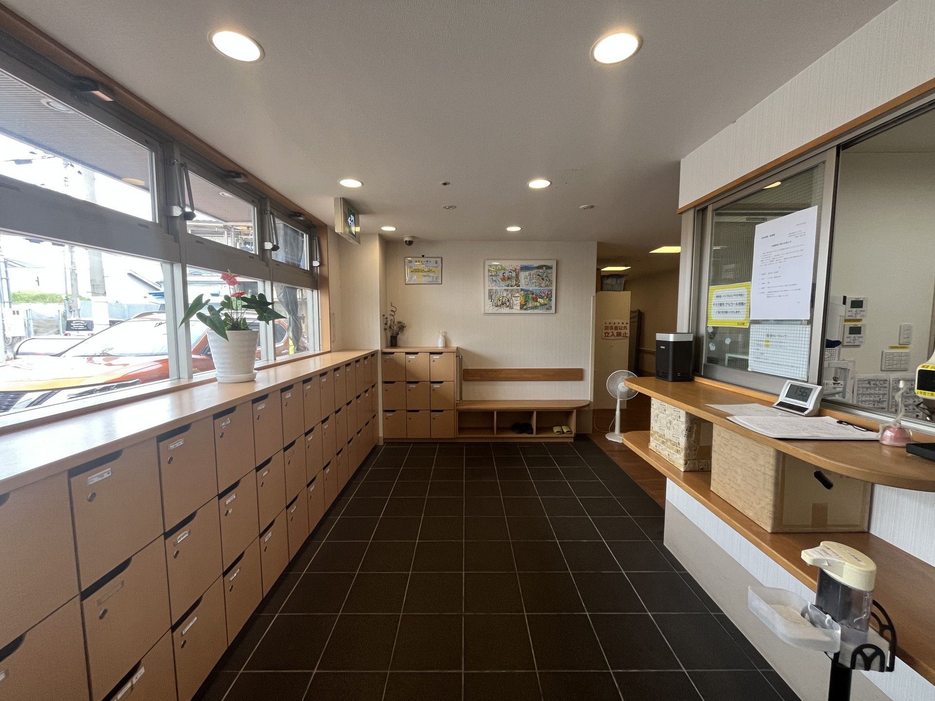 明るいエントランス