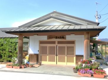 和風建築のエントランス