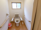 明るく清潔なトイレスペース
