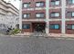落ち着いた外観の建物