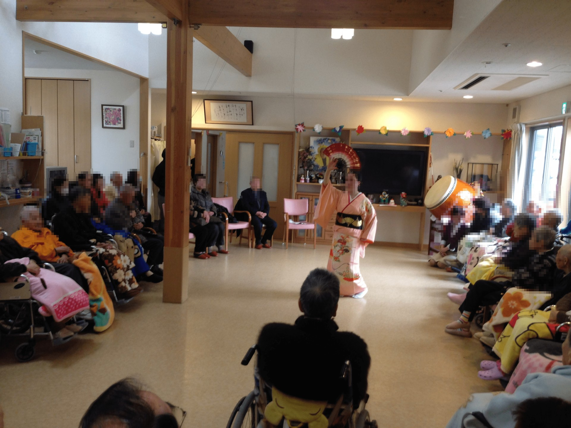 和装の舞踊イベント