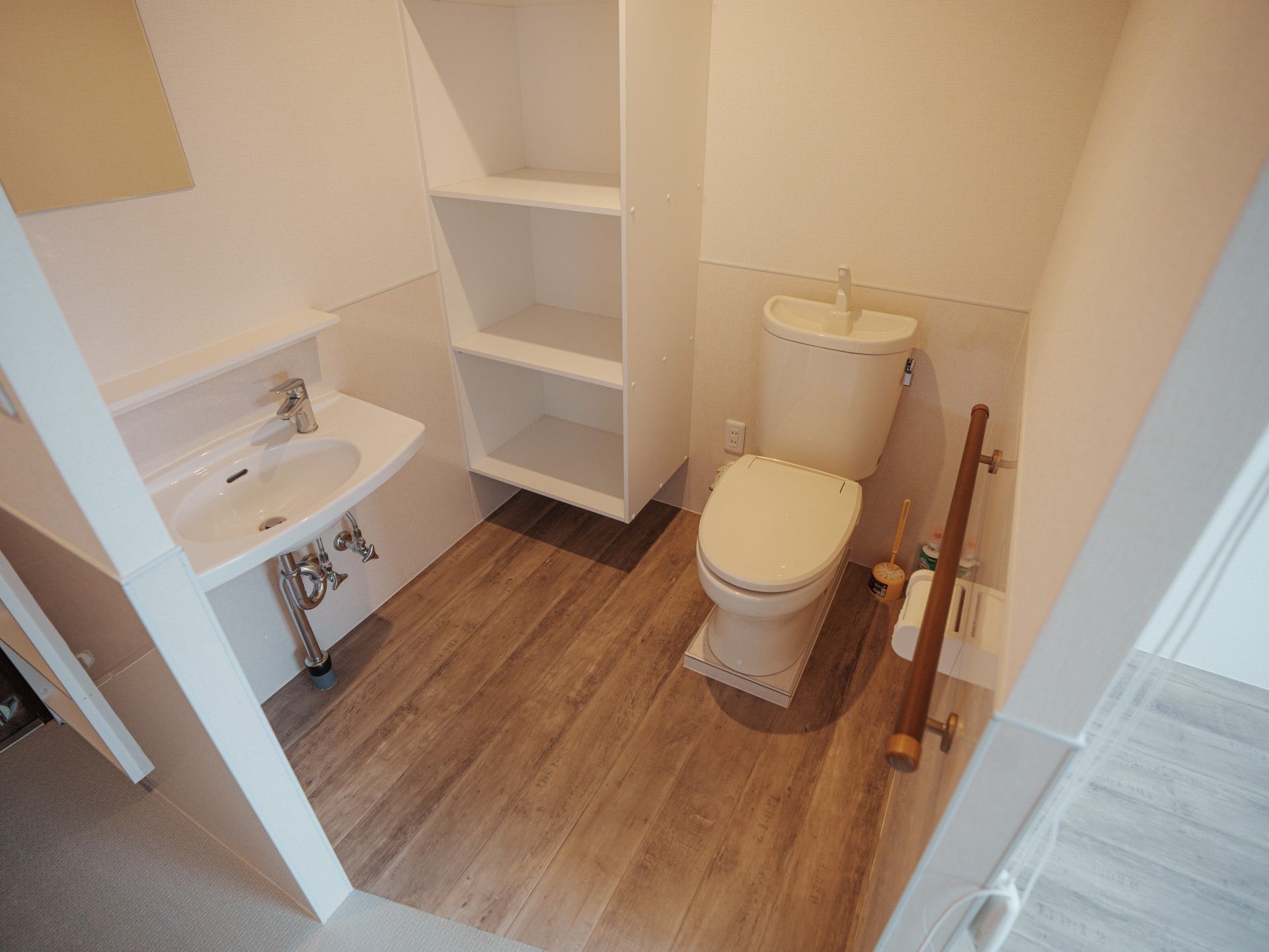 バリアフリーのトイレ空間
