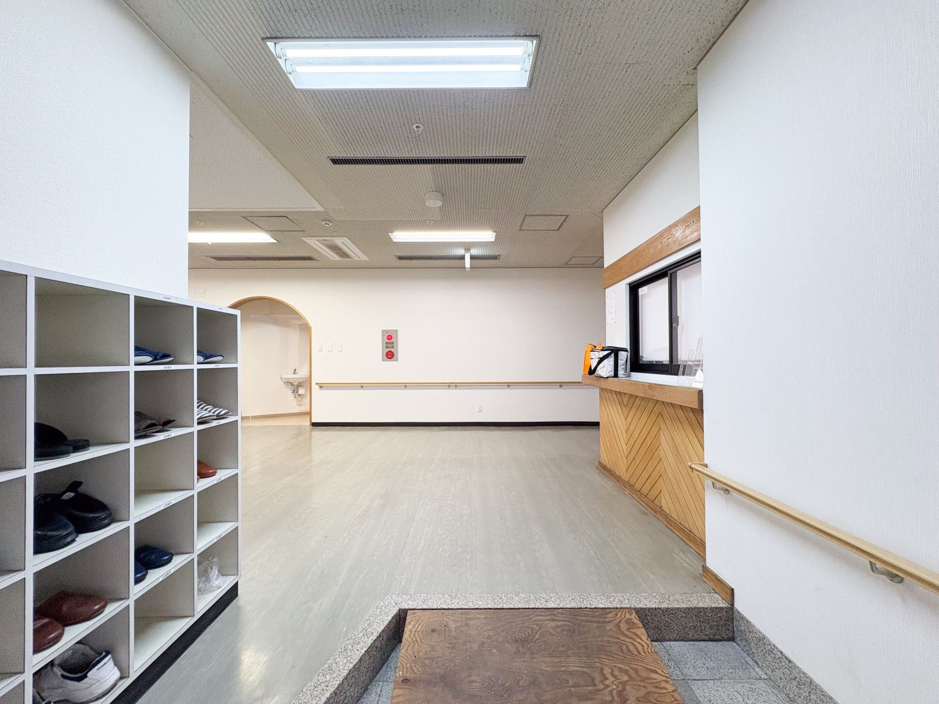 広いエントランス