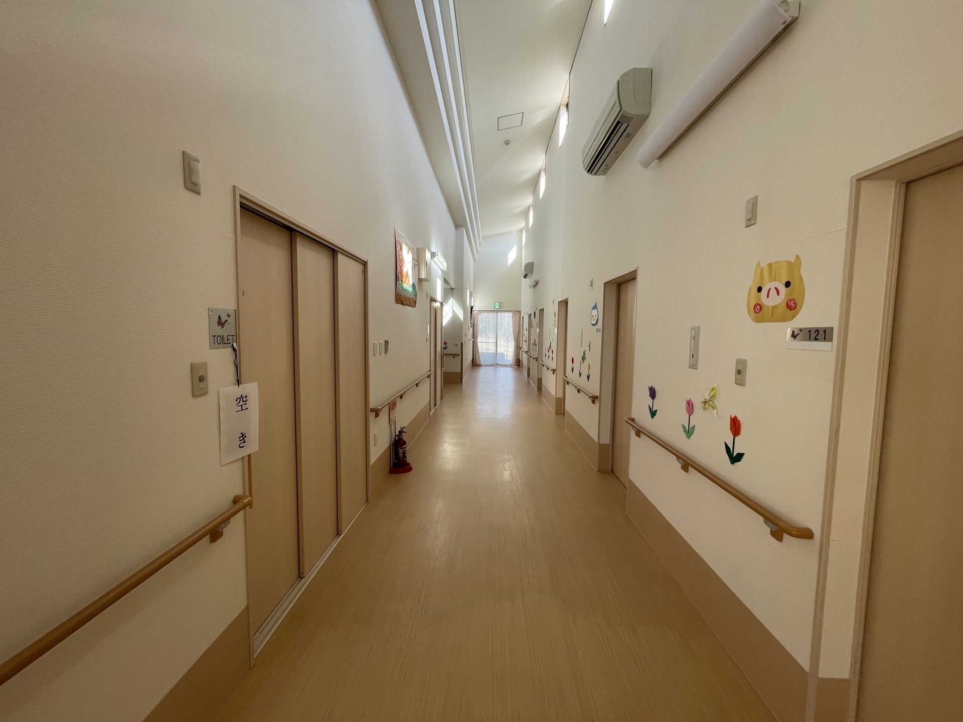 明るい廊下