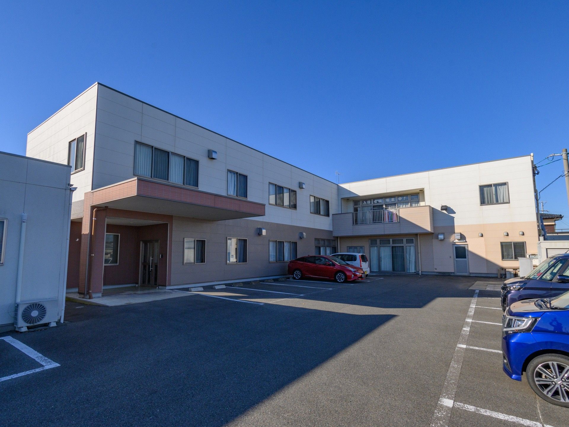 2階建ての建物