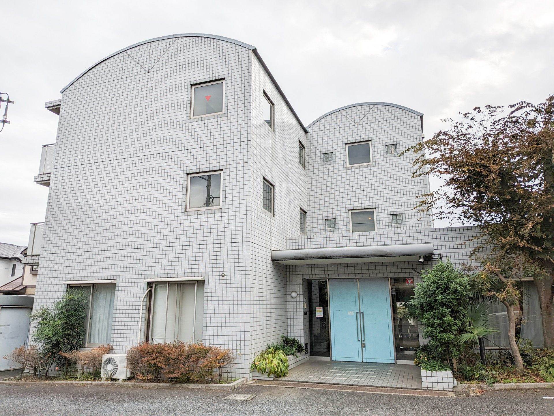 清潔感のある建物外観