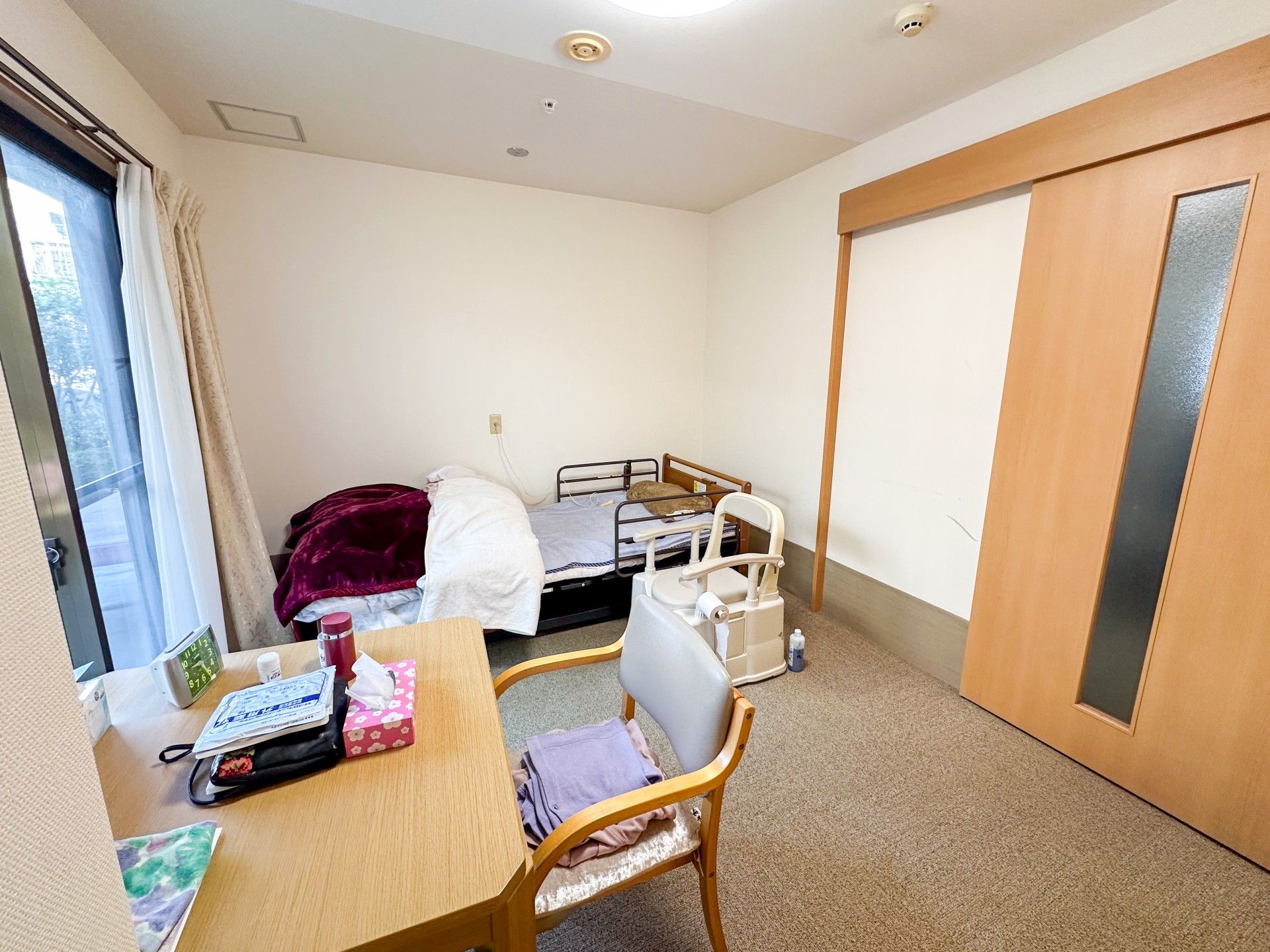 落ち着いた個室の様子