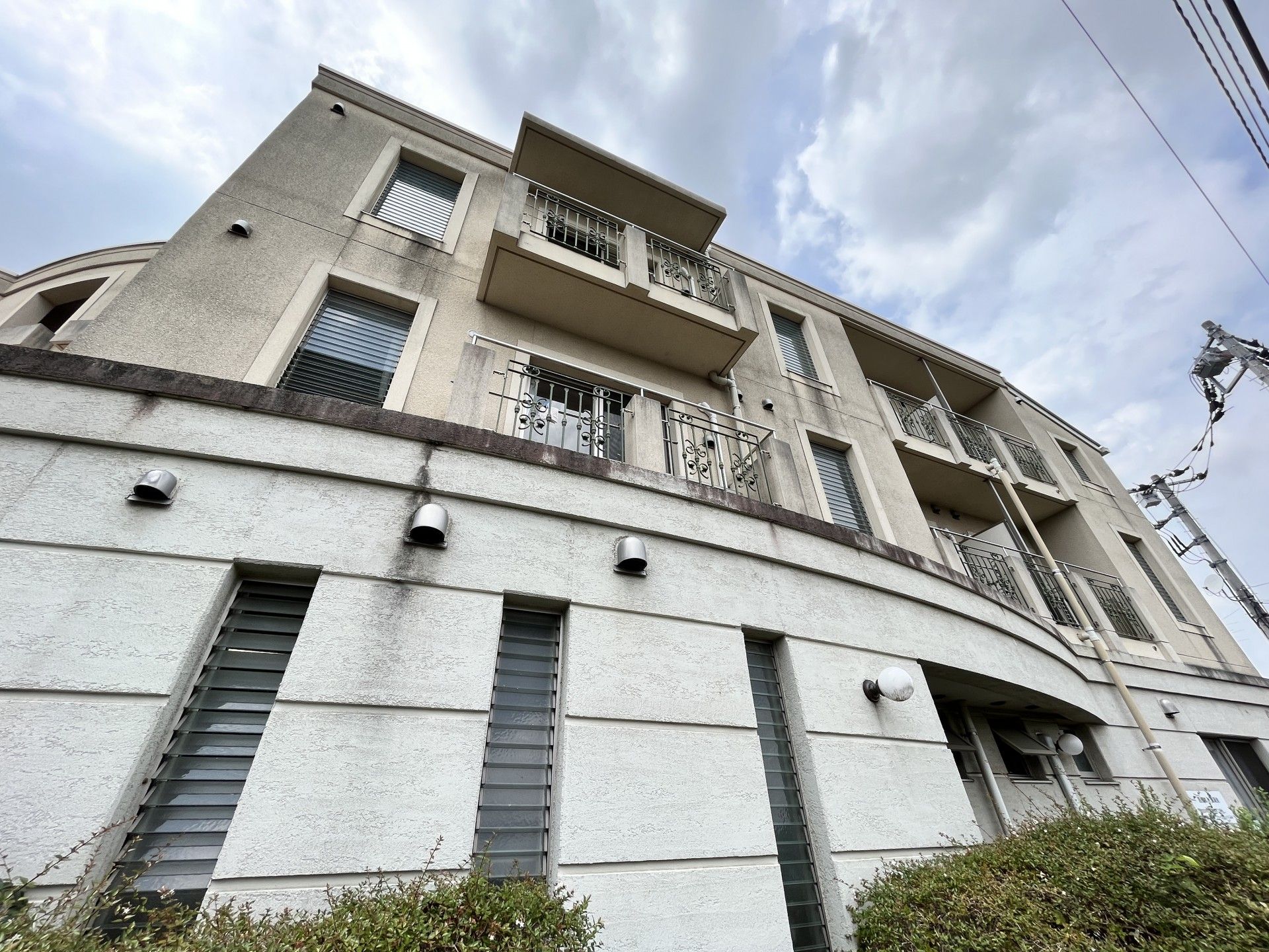 3階建ての建物