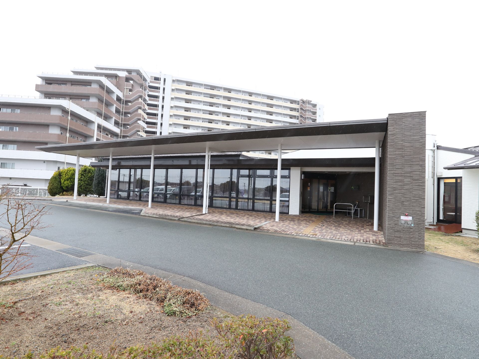 平屋建ての住宅型有料老人ホームの外観