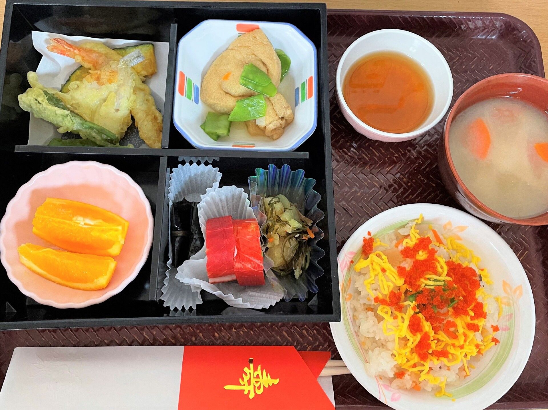 和風の彩り豊かな食事内容