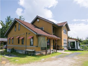 暖かみのある建物外観