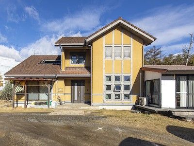 暖かみのある建物外観