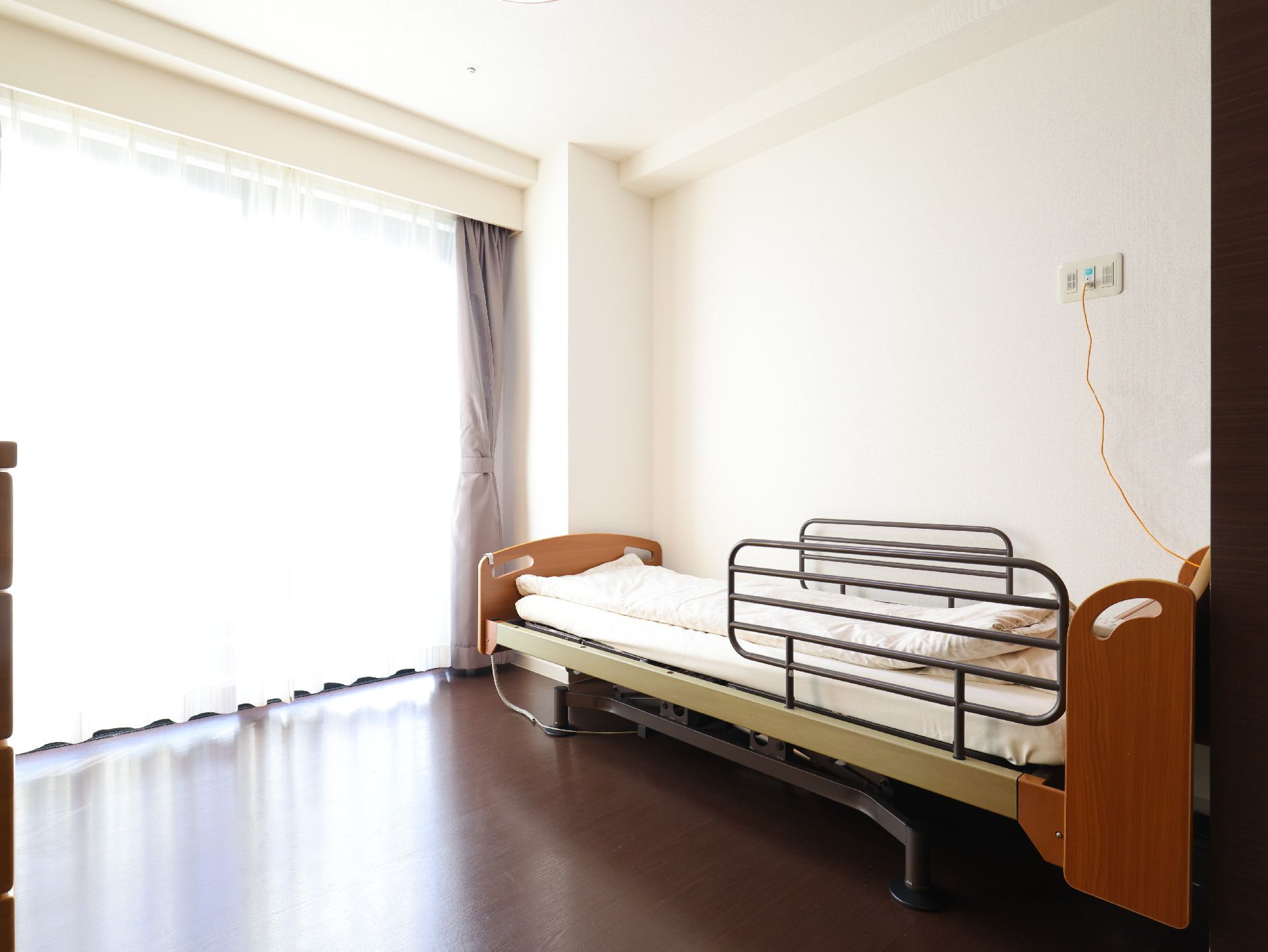 広く、さまざまな家具を置くことができる居室