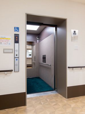 エレベーター