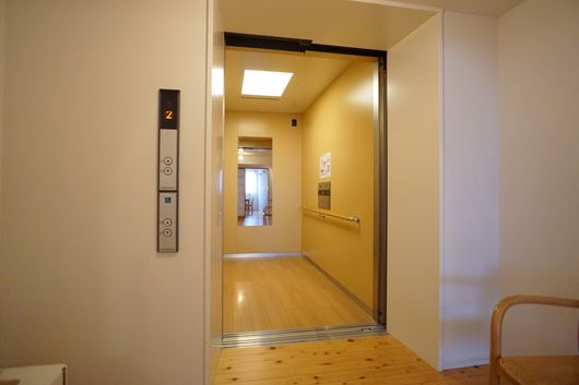 エレベーター