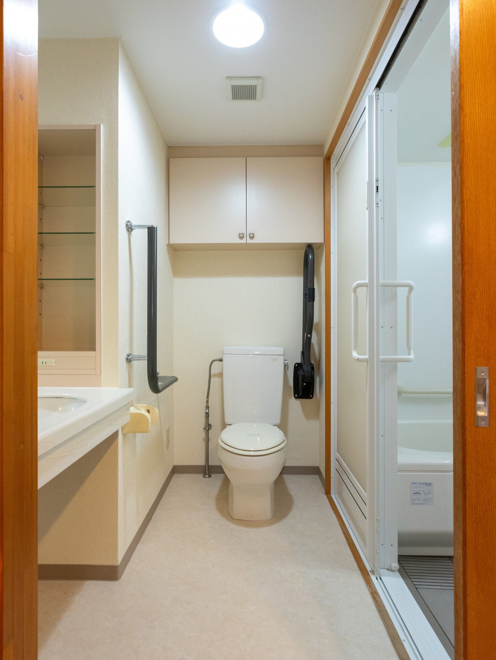 安全なトイレと浴室