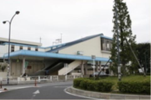 当施設の近くにはJRの駅があるため、電車でもアクセスできる。新幹線も通っているため、遠方にお住いの方も利用しやすい。