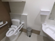 介護施設内の清潔なトイレ空間