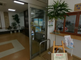 介護施設の明るいエントランス