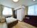 部屋の2か所に窓があり、しっかりと採光できる明るい居室