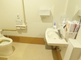 介護施設の清潔なトイレ設備