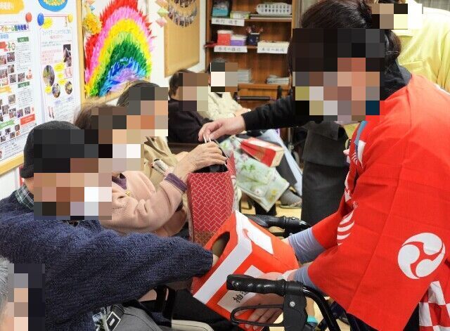 餅つきや福引大会