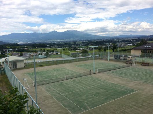 テニスコート