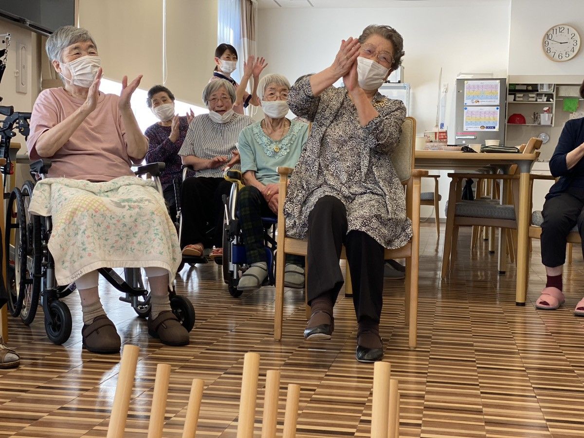 楽しそうな集いの場