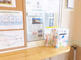 介護施設の受付と情報掲示コーナー
