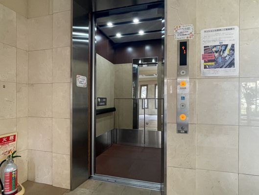 エレベーター