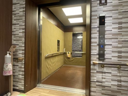 エレベーター
